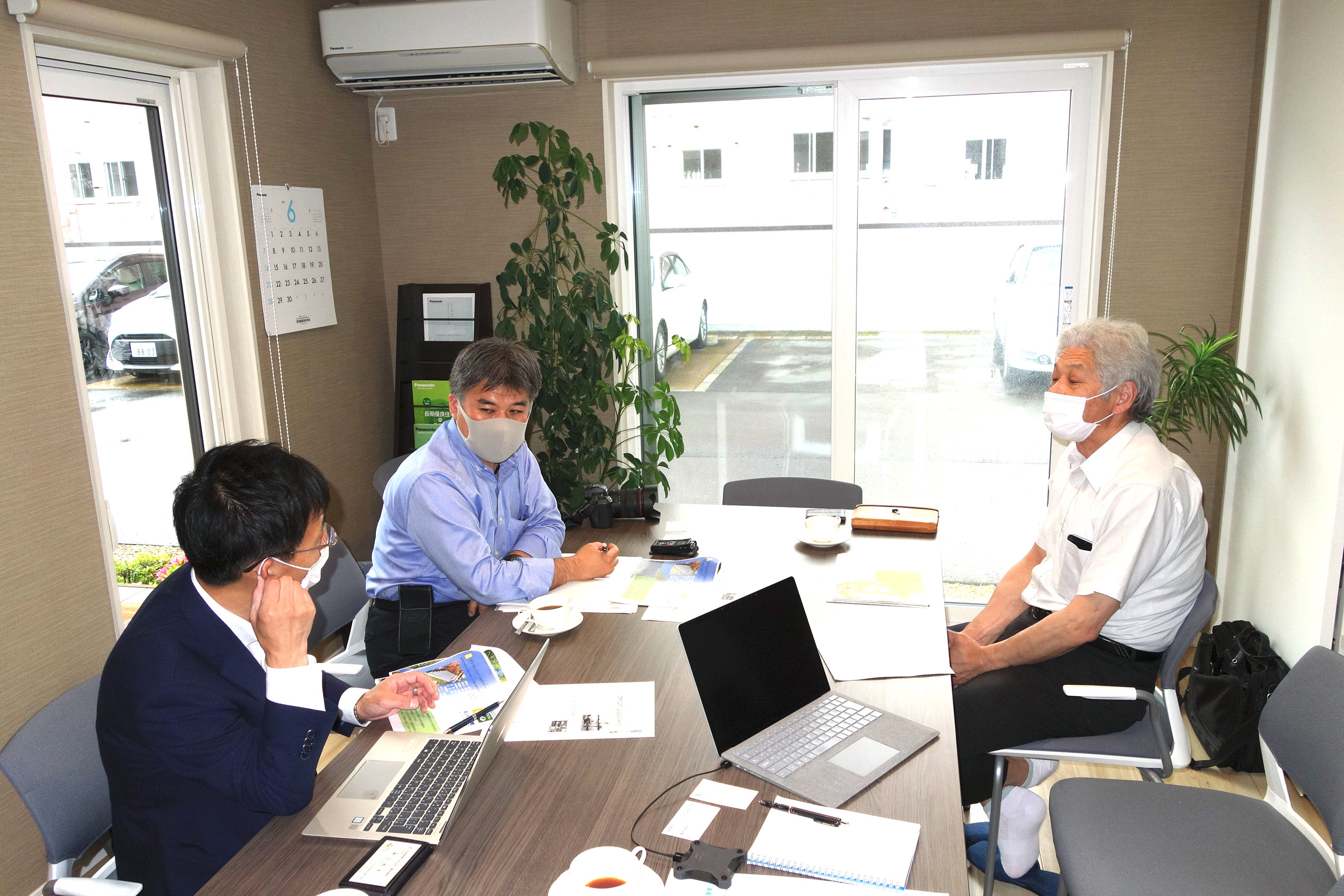 「アマリングリーンでんき」の地産地消について取材